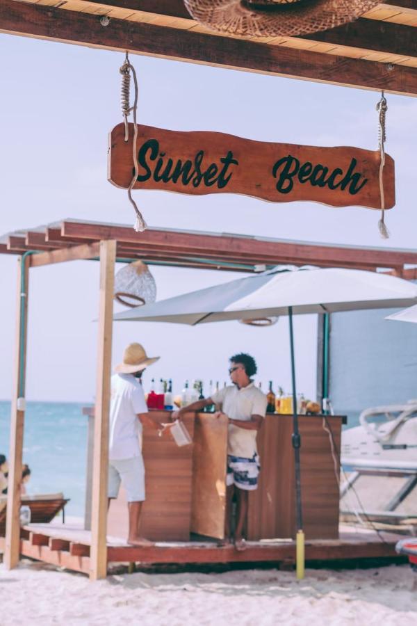 Sunset Beach Playa Blanca Exterior photo